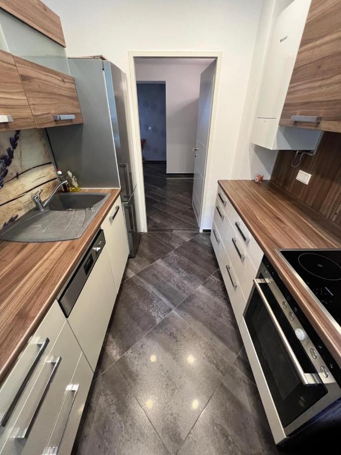 Monterey Apartment וינה מראה חיצוני תמונה